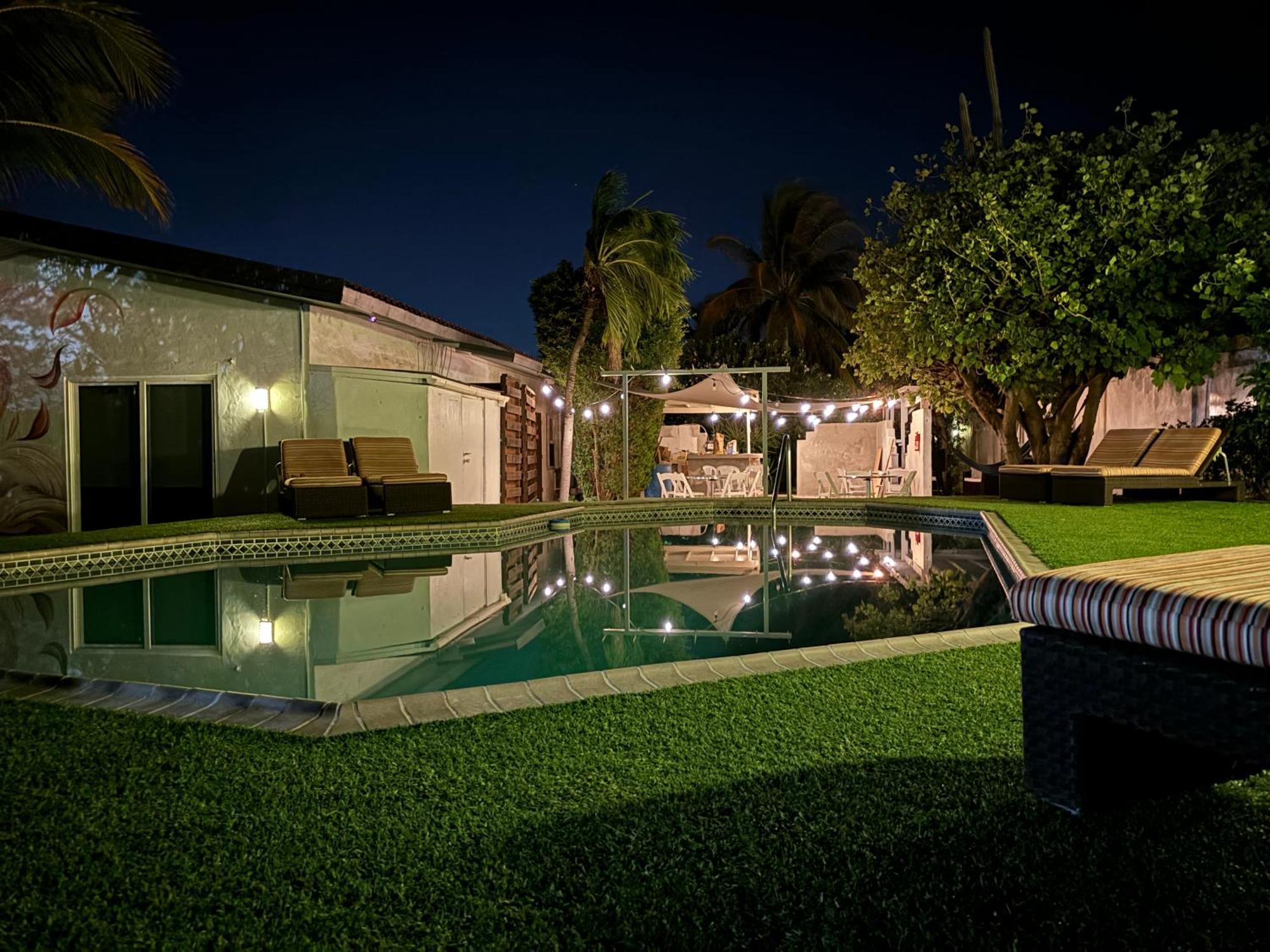 Aloe B&B Oranjestad Exterior photo