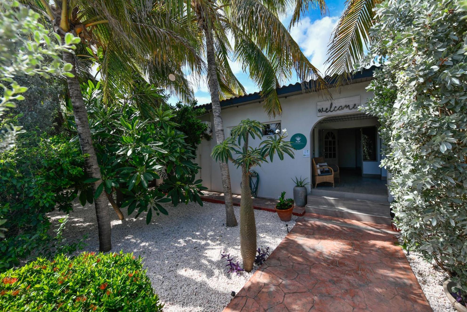 Aloe B&B Oranjestad Exterior photo